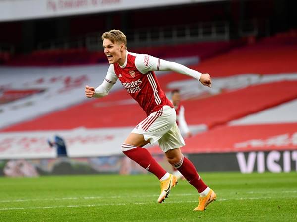 Tin thể thao 16/3: Arsenal quyết định đàm phán mua đứt Odegaard