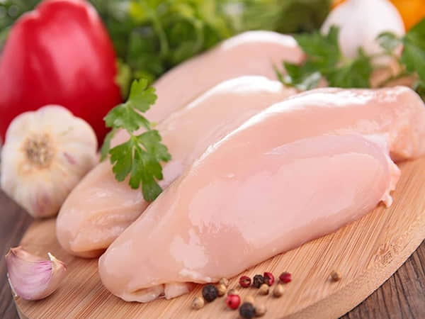 Hướng dẫn cách chọn mua ức gà tươi ngon