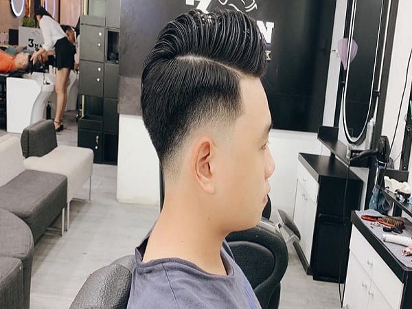 kiểu tóc phil foden ngắn vuốt nhọn

