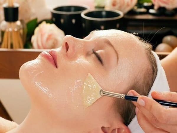 Tác dụng lòng trắng trứng gà với da mặt