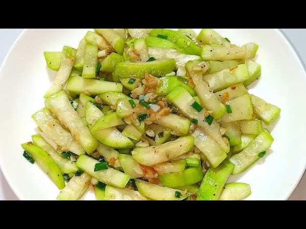 Bầu xào tỏi