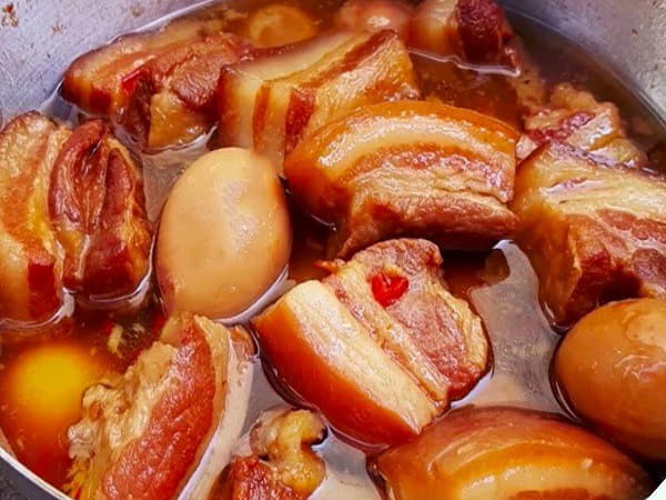 Cách nấu thịt kho tàu nước dừa ngon