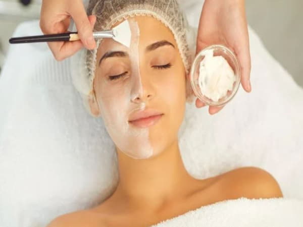 Lưu ý khi làm đẹp bằng sữa mẹ