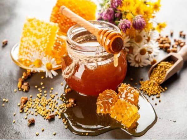 Mật ong - kháng khuẩn tự nhiên, làm dịu cổ họng, chống lão hóa