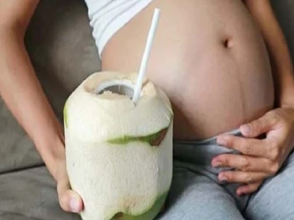 Nước dừa có tốt cho mẹ bầu không?